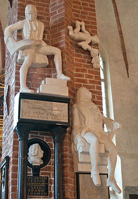 Skulpturgrupp av Milles i Storkyrkan
